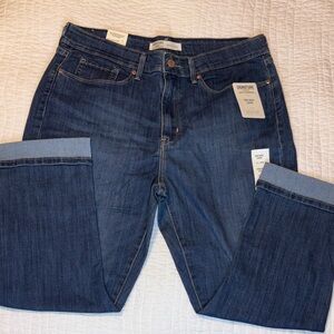 Signature by Levi Strauss Women's Dark Blue Mid-Rise Capri Denim Jeans